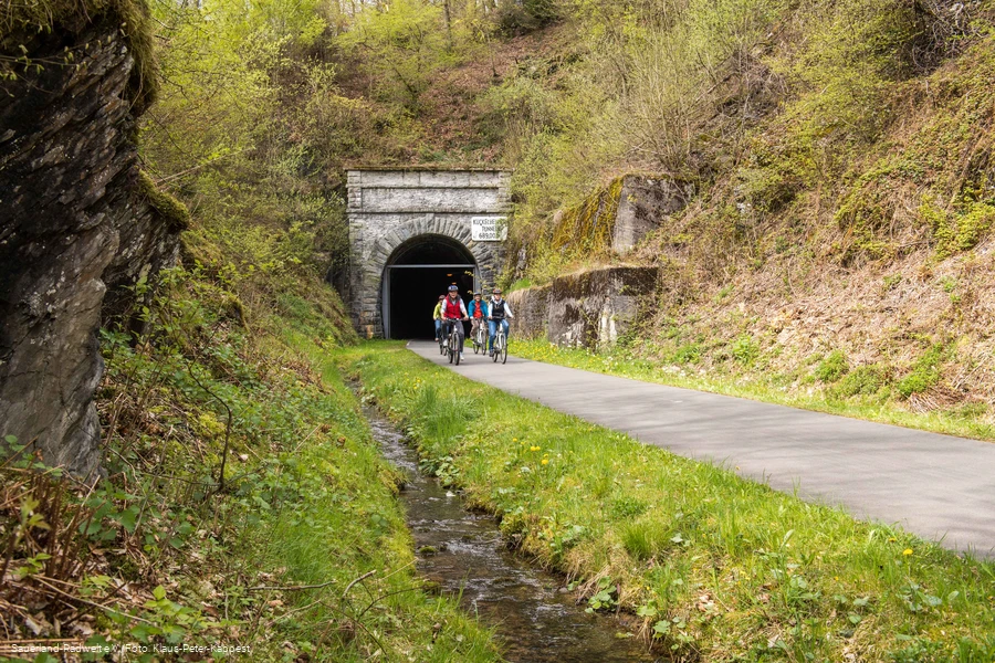 Der 700 Meter lange Fledermaustunnel ist das Highlight der Strecke vom SauerlandRadring